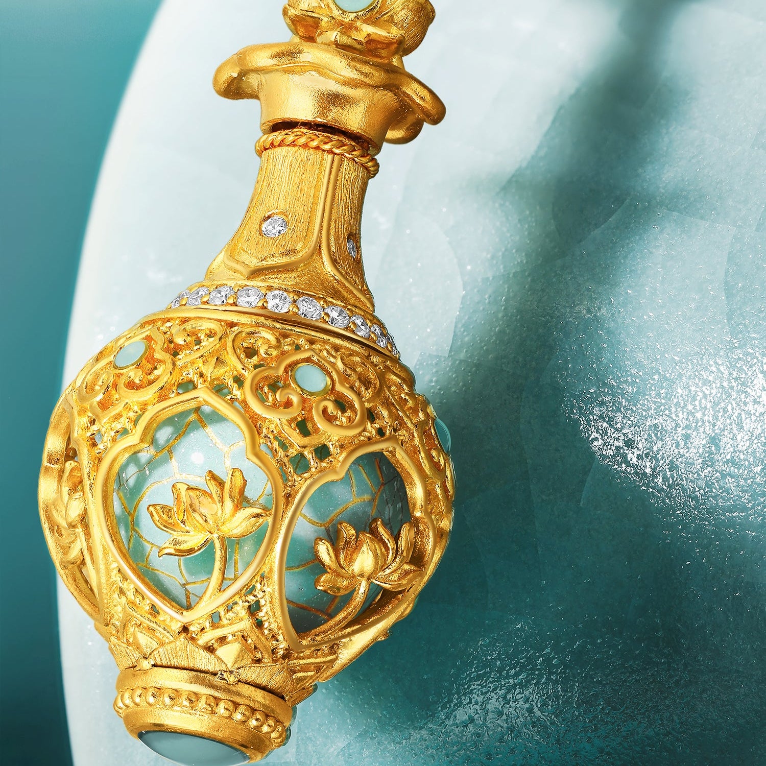 「中華文化典藏 - 汝窯」24K 金鑽石 0.005 克拉蓮花吊墜 9.45-11.45 克 W0448090