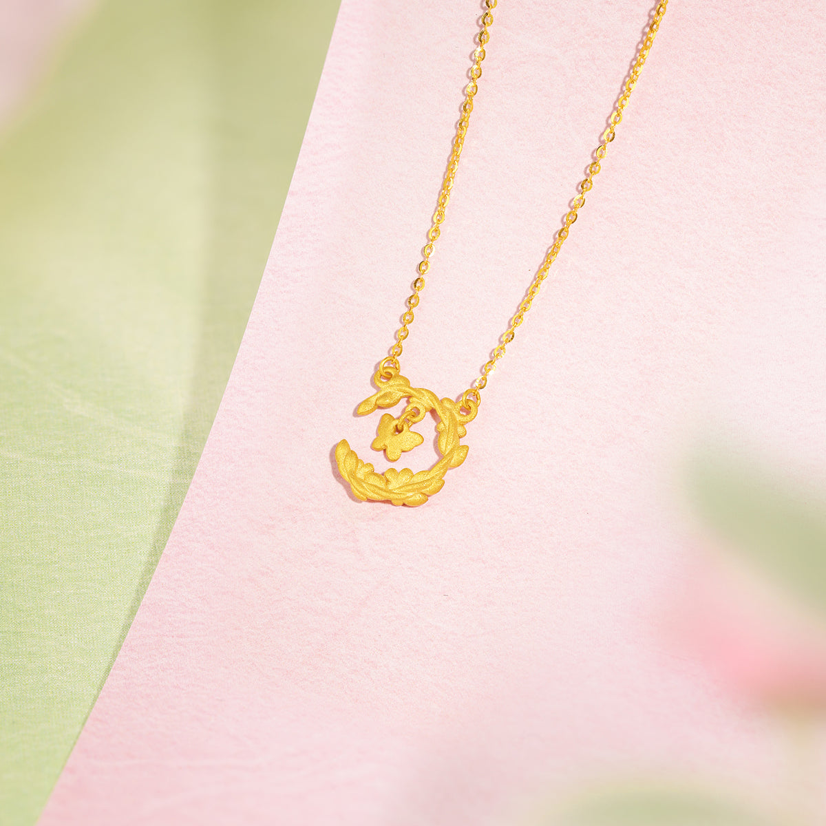 “Dream in the Garden” 999 24K Gold Pendant Necklace Flower 3.6-4g A0614924