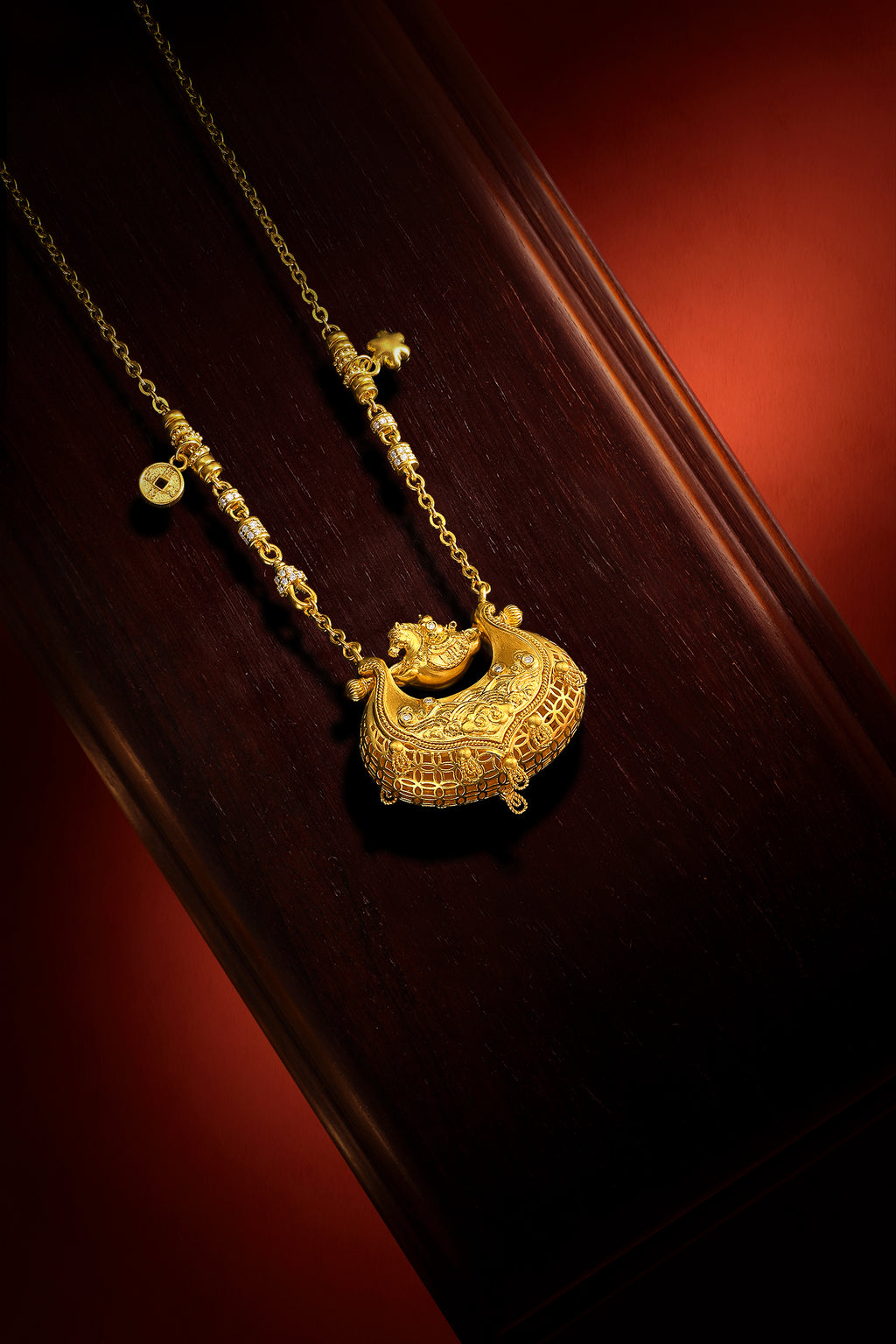 "Chinese Culture Collection - Dan Qing" 24K Gold Pendant Necklace Diamond 0.0029ct Ruyi 26-30g W0640503