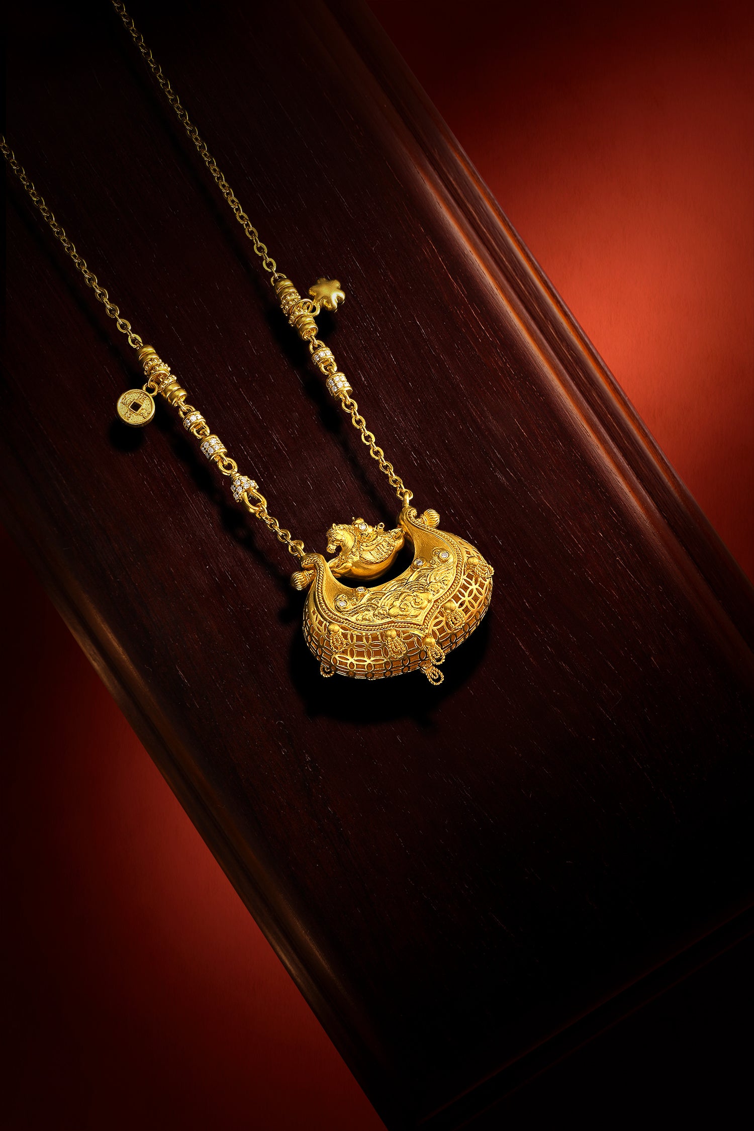 "Chinese Culture Collection - Dan Qing" 24K Gold Pendant Necklace Diamond 0.0029ct Ruyi 26-30g W0640503