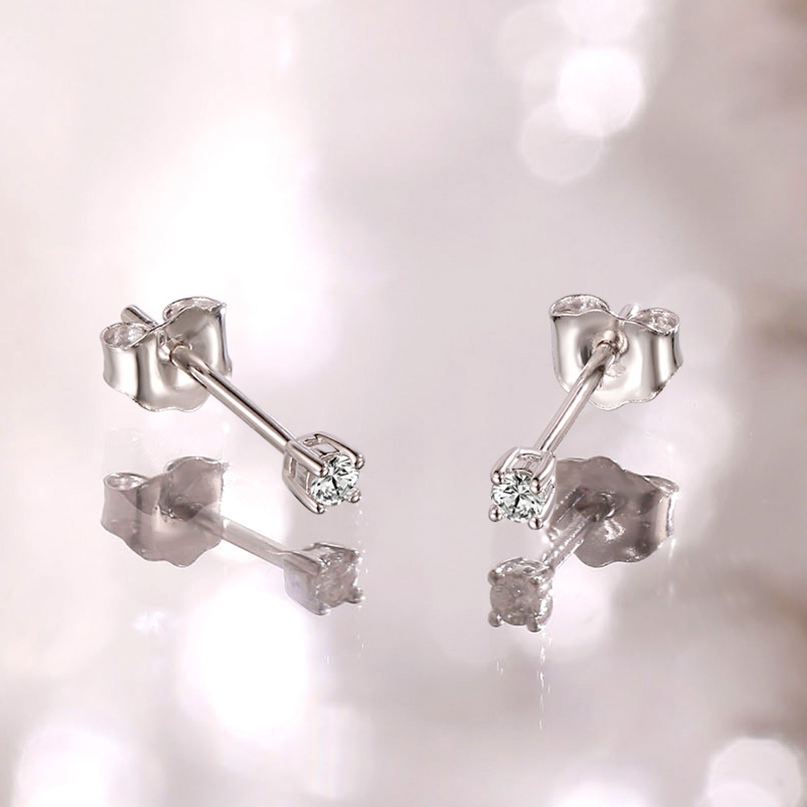18K White Gold Earrings Diamond 0.1ct 0.6-0.8g KGDB090826