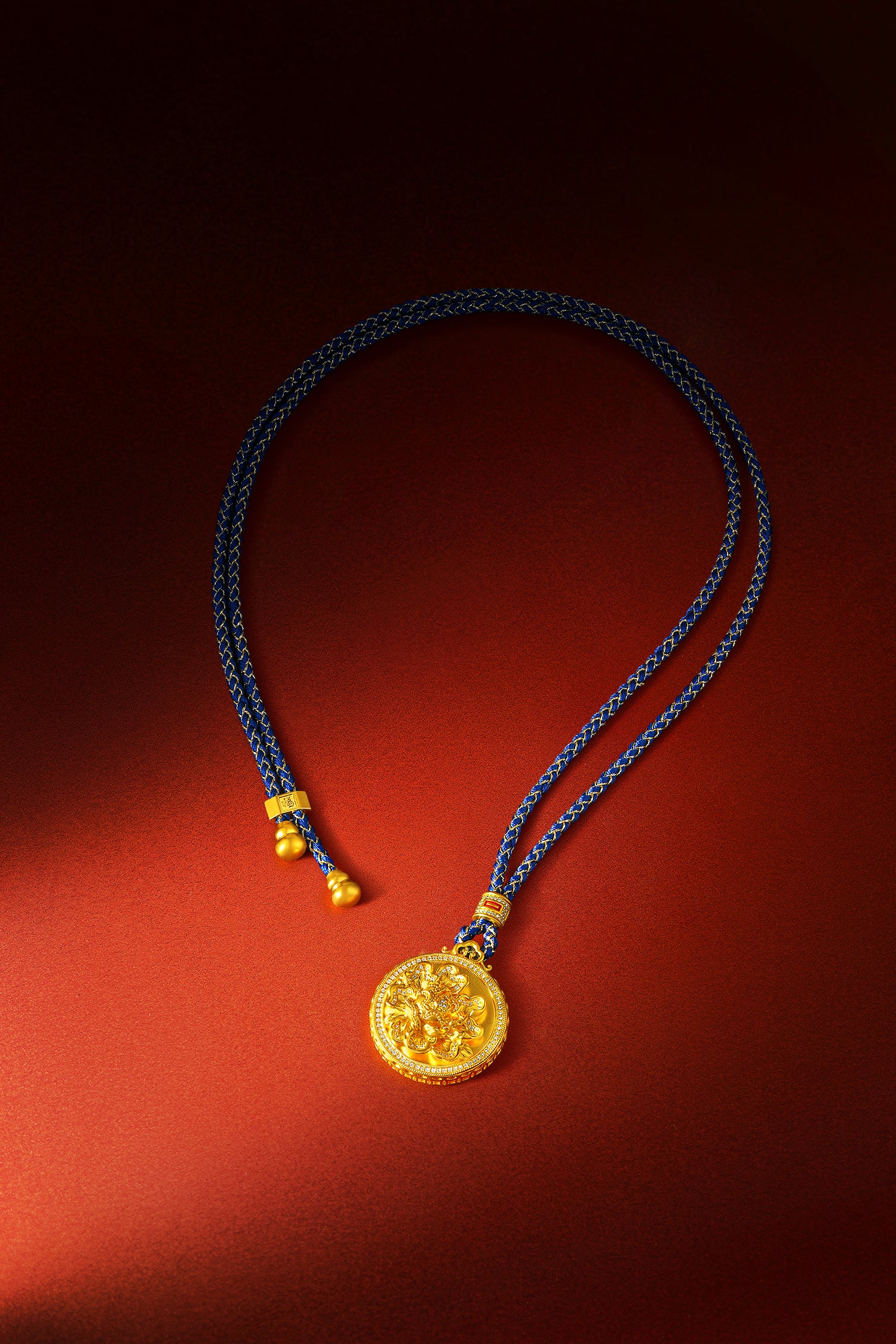 "Chinese Culture Collection - Dan Qing" 24K Gold Pendant Braided Rope Diamond 0.0018ct Along the River During the Qingming Festival 24.8-28.8g W0436580