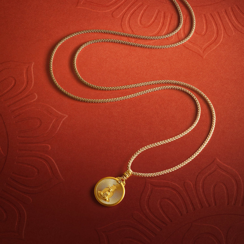 "Jiuhua Mountain" 24K Gold Diamond Buddha Round Pendant 0.009ct W0438237