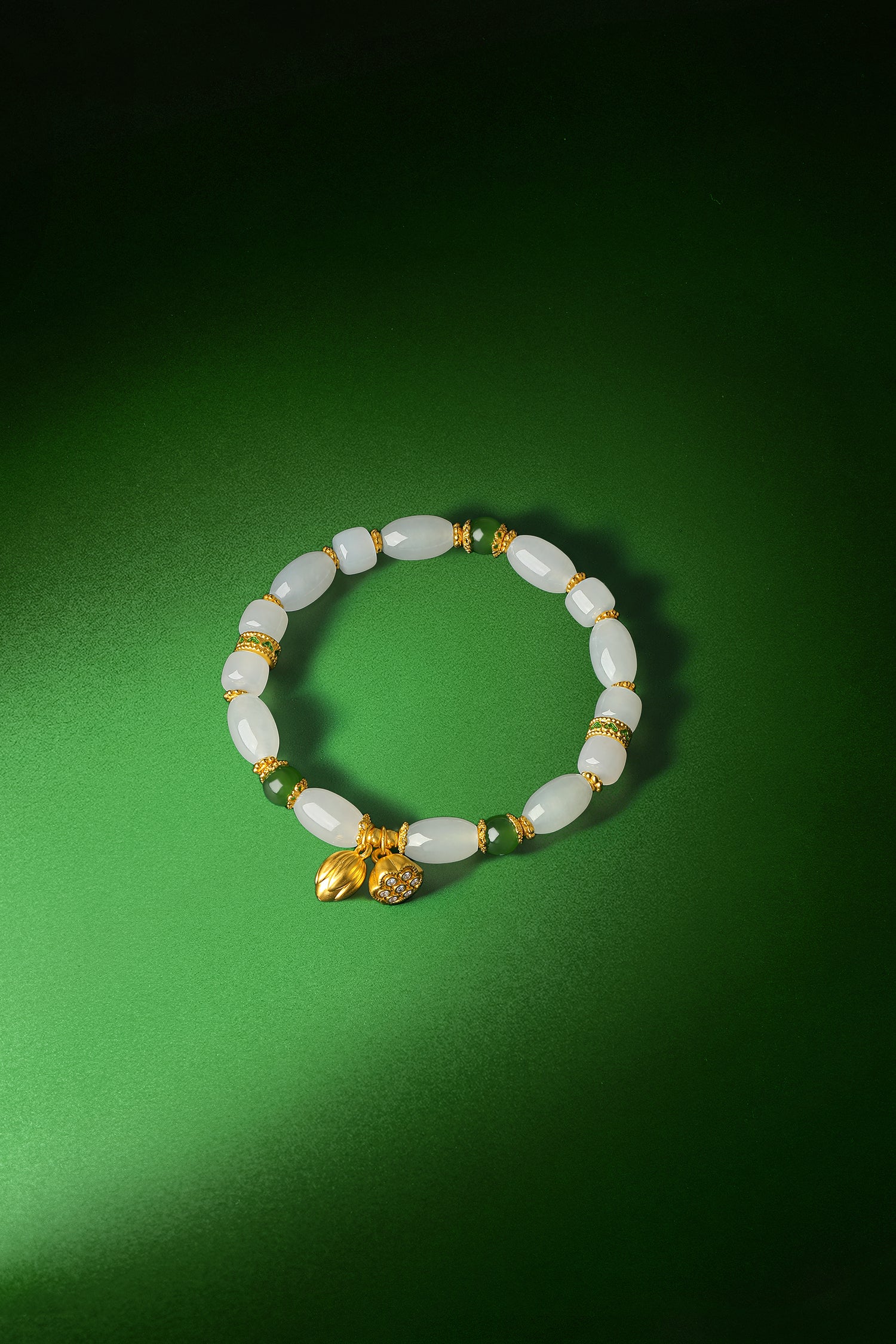"Chinese Culture Collection - Dan Qing" 24K Gold Beaded Bracelet Hetian Jade 6.8-7.3*10.5-11mm Diamond 0.009ct 5.8-6.3mm Lotus 2.9-4.5g Y1940427