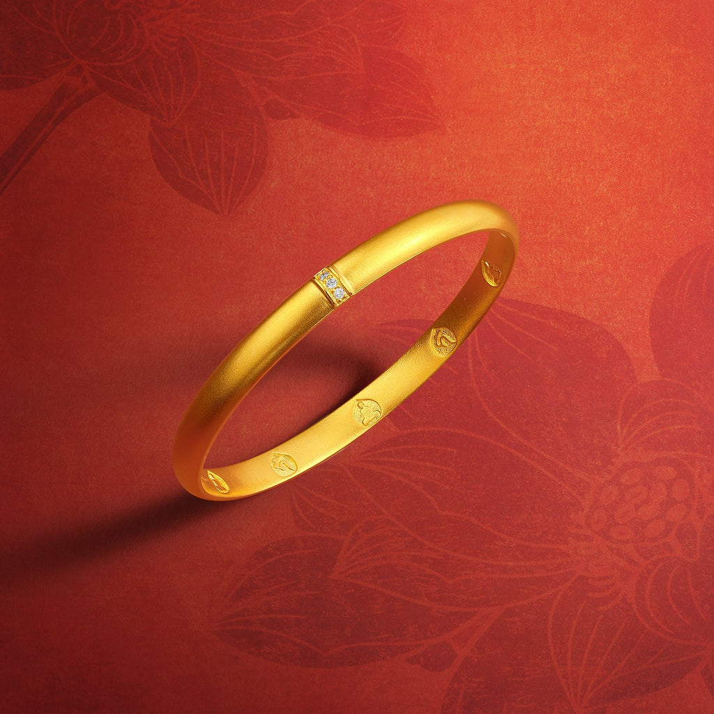 "Jiuhua Mountain" 24K Gold Diamond Engraved Closed Bangle W1030222