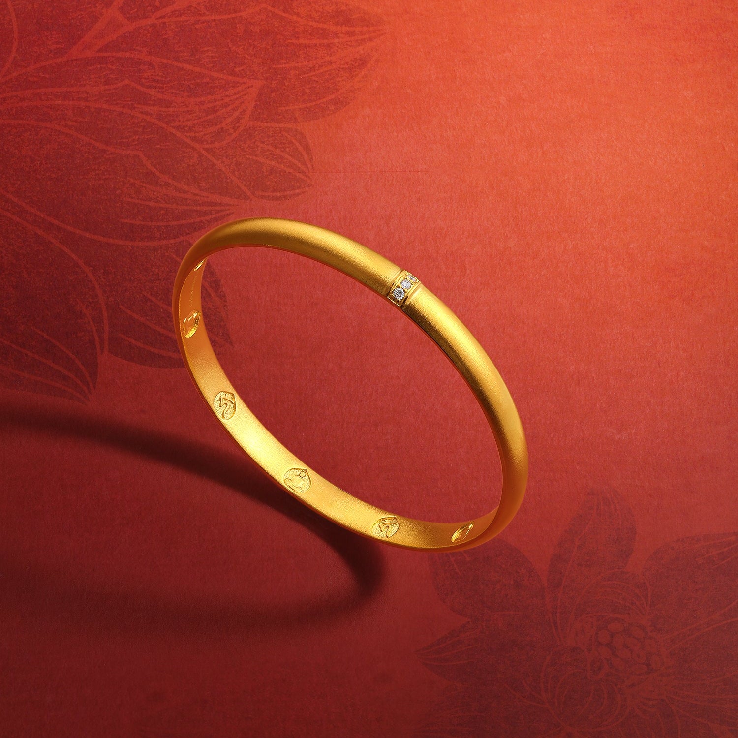 "Jiuhua Mountain" 24K Gold Diamond Engraved Closed Bangle W1030222