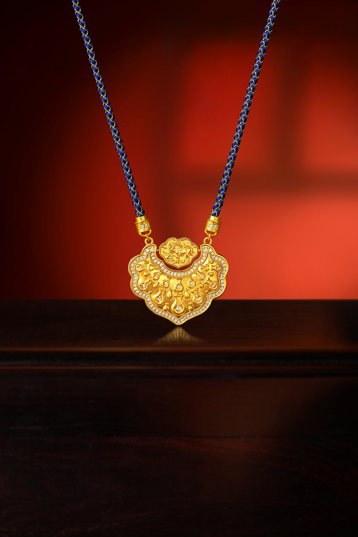 "Chinese Culture Collection - Dan Qing"999 24K Gold Pendant Diamond 0.0039ct 0.003ct Ruyi 32-37g W0449931