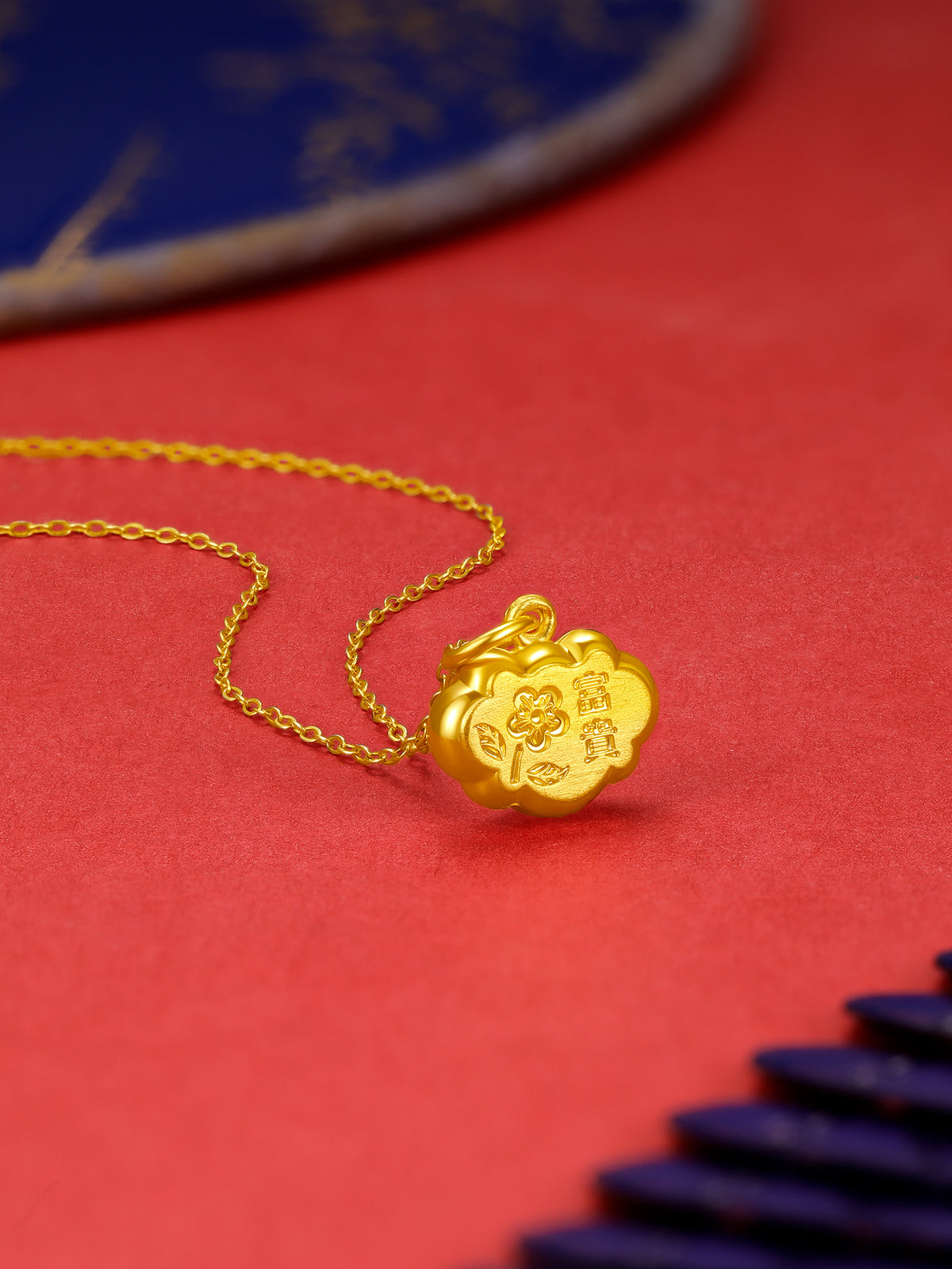 999 24K Gold Pendant Peace Lock 1-1.49g A0411067