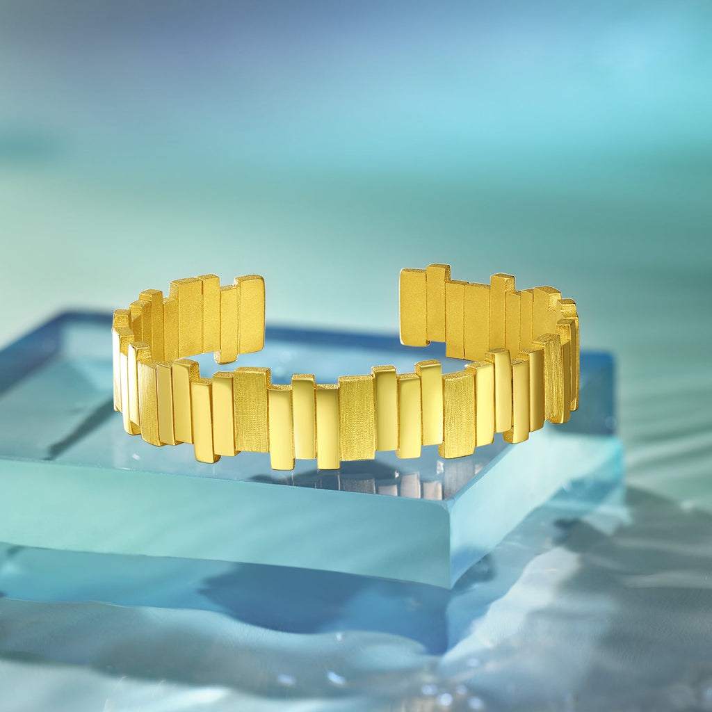 "ZHOU LIU FU X Johnny Huang"  24K Gold Bangle Bracelet  48-62g A1011584