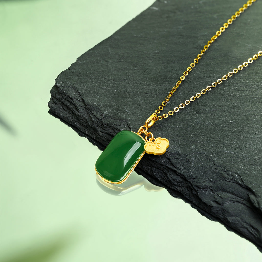 999.9 24K Gold Pendant Heitian Jade 0.8-1g Wu Shi Pai 无事牌 Y0411802