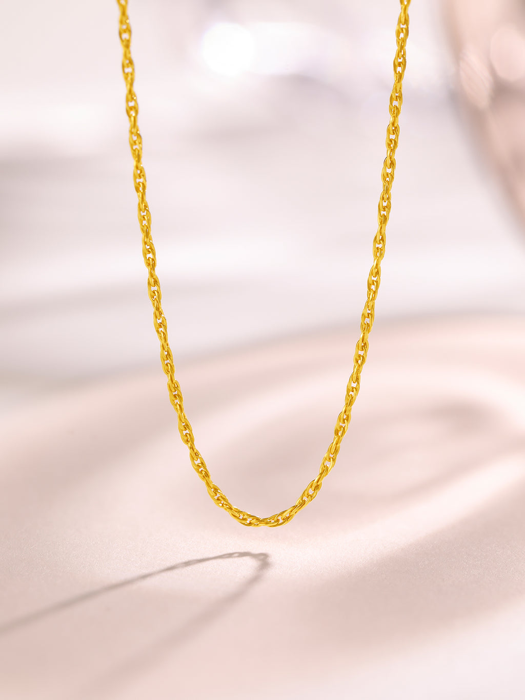 999 24K Gold Necklace 3.1-3.8g A0510870