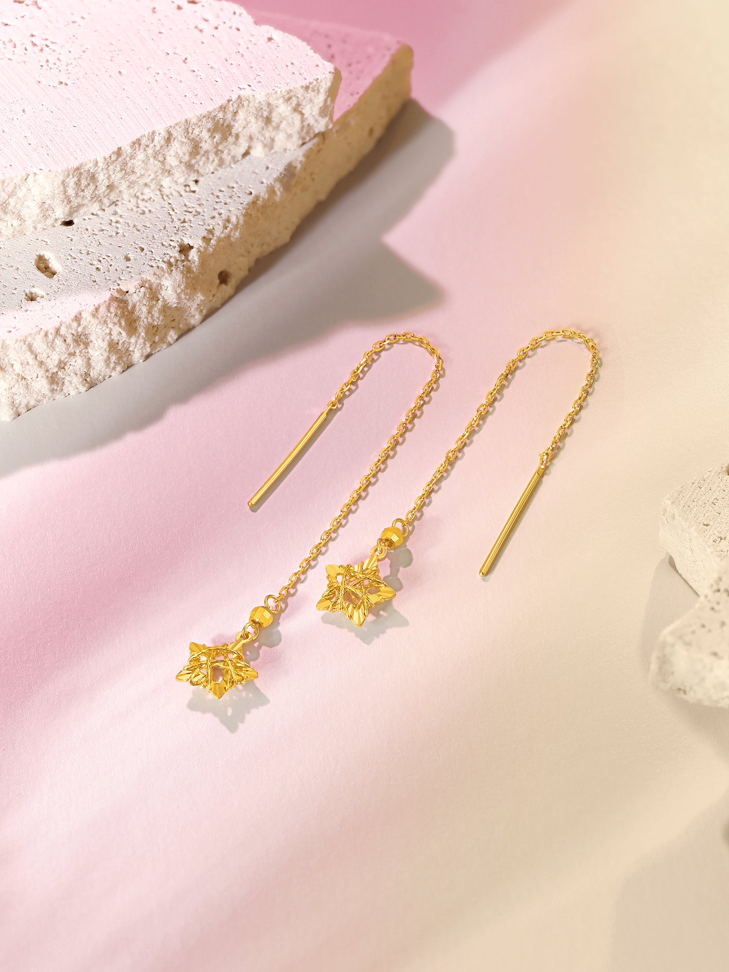 "Infinite" 24K Gold Earrings Star 1.69-2.09g A0910784