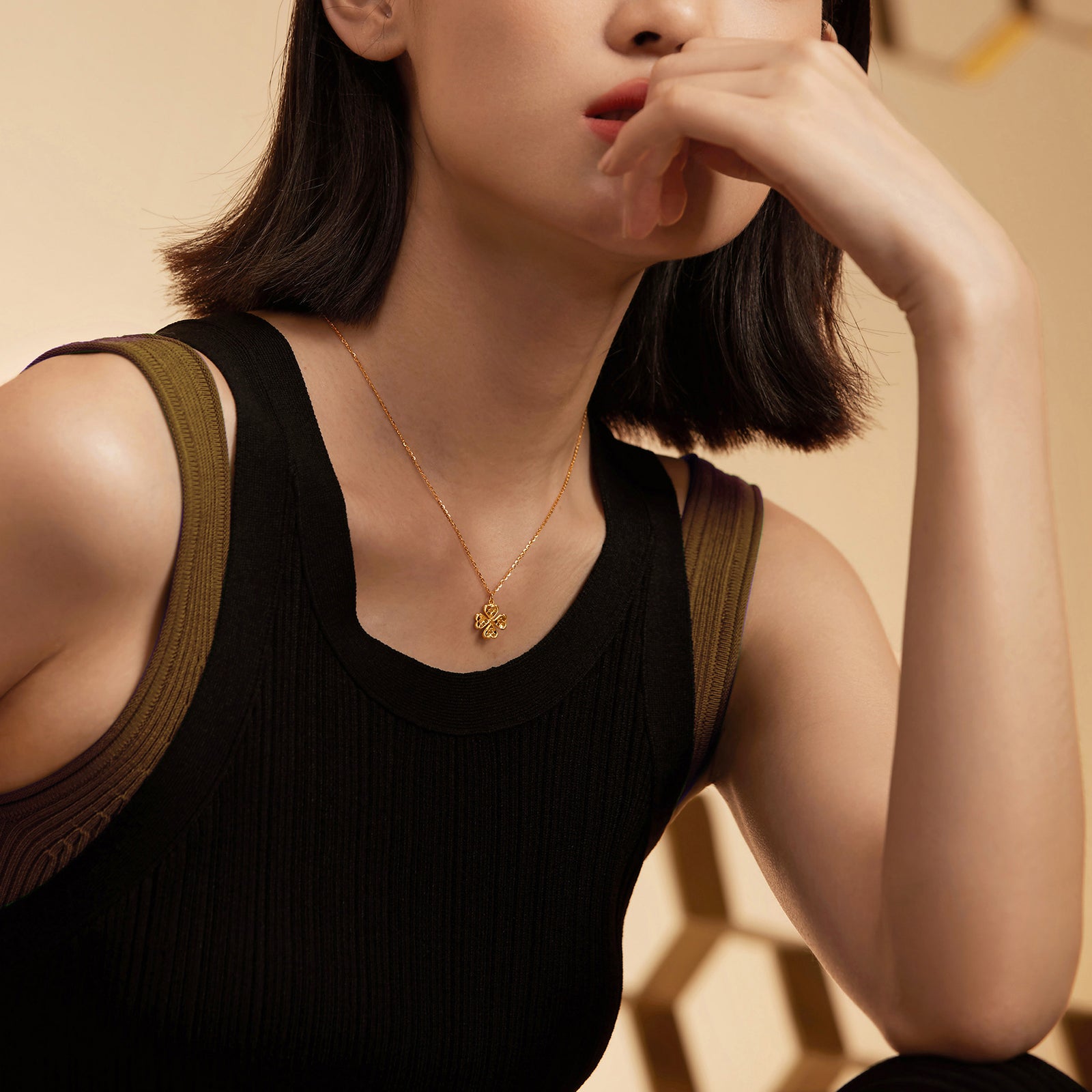 24K Gold Pendant Necklace Clover 3.6-4.2g 40+5cm A0610846