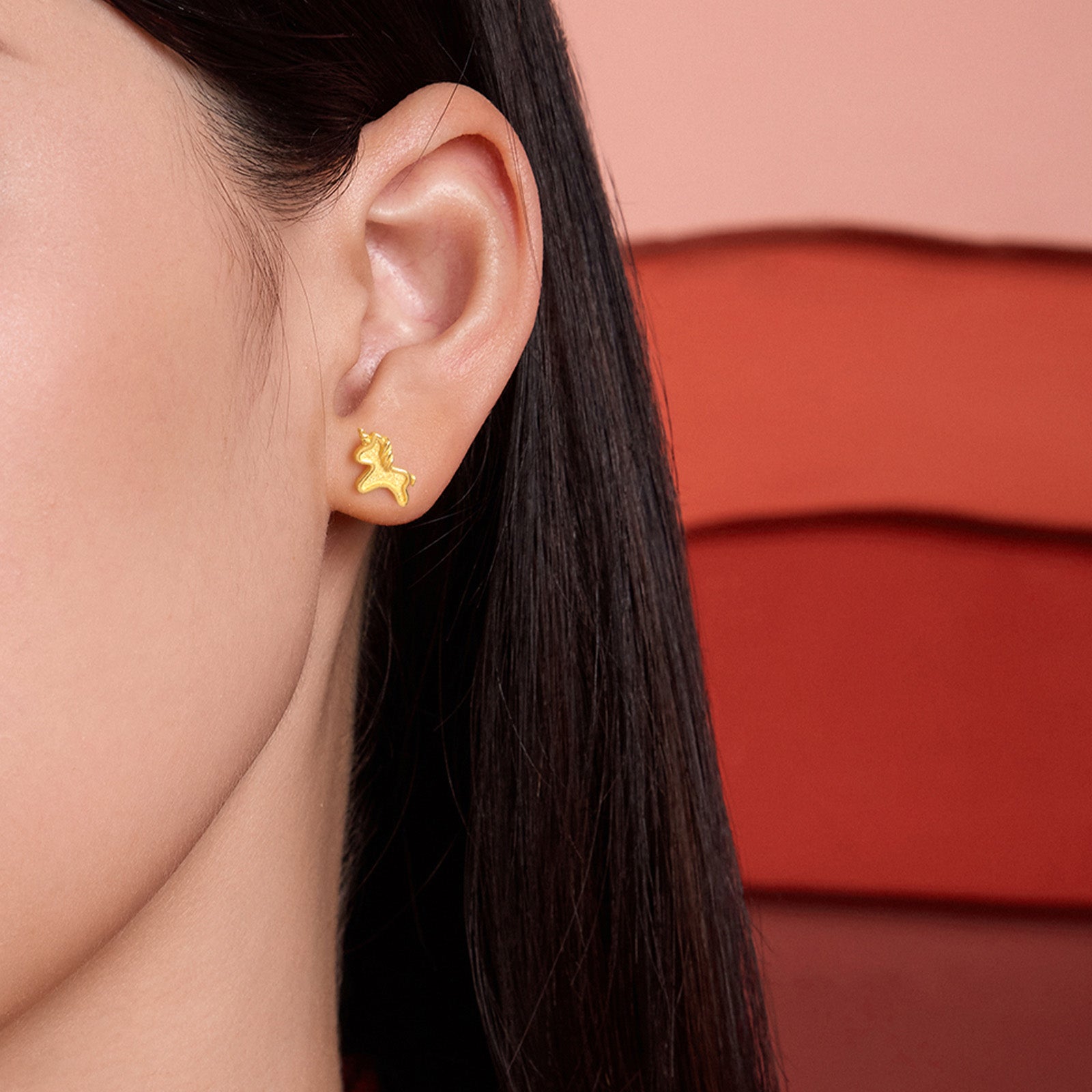 'Year of the Horse' 24K Gold Stud Earrings Horse 1.45-1.75g A0915548