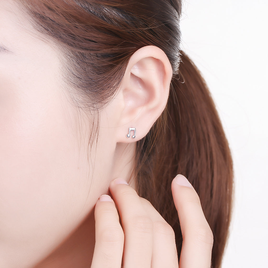 950 Platinum Earrings 1.2-1.4g PT092069