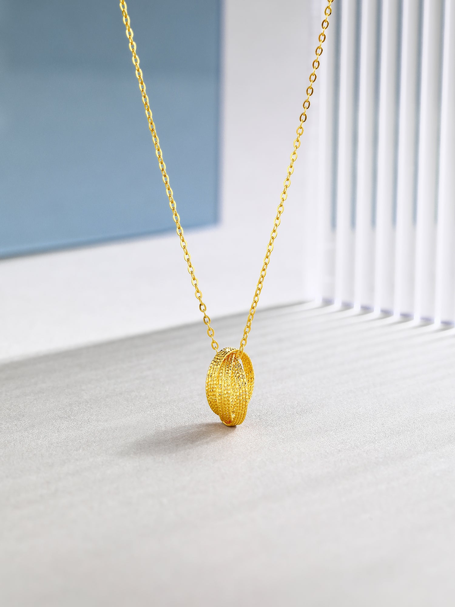 "infinite" 24K Gold Pendant Necklace 3.05-3.35g A069573