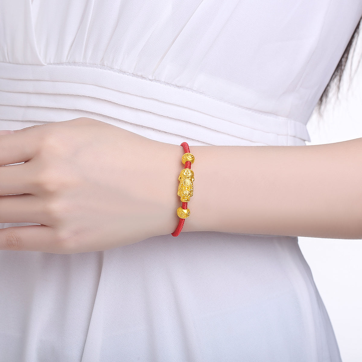   24K Gold String Bracelet              Pixiu 1.8-2.1g AD171272
