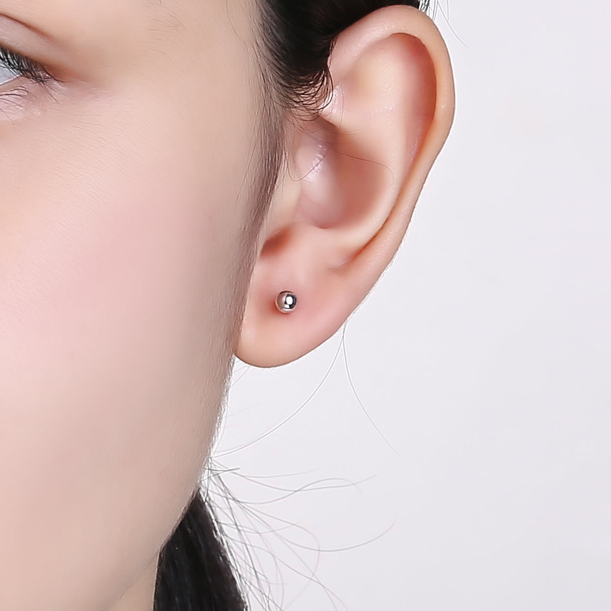 950 Platinum Earrings 1.2-1.4g PT091663