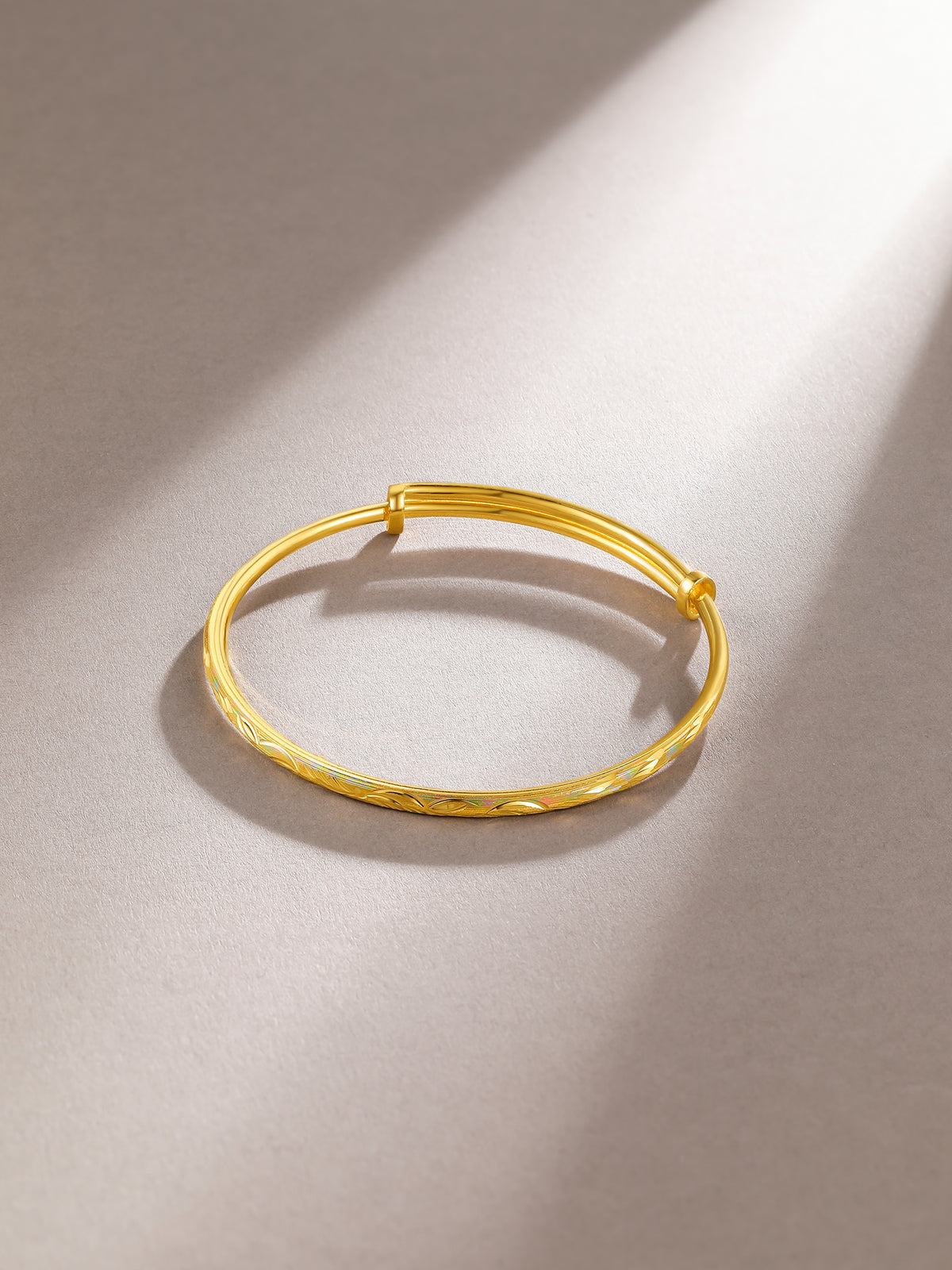 999 24K Gold Bangle Bracelet 22.5-23.5g A109650