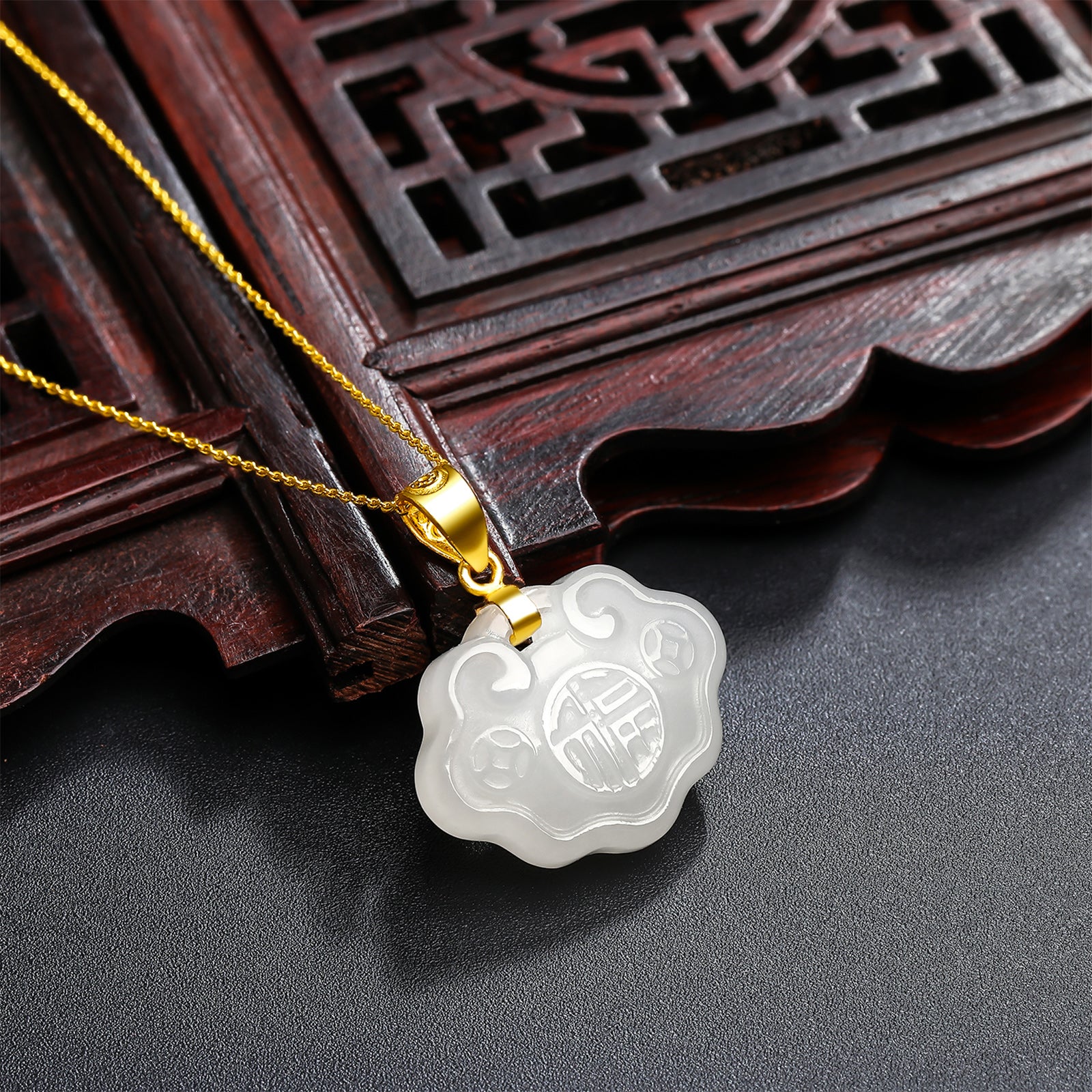 999.9 24K Gold Pendant Heitian Jade 0.46-0.66g Ruyi 如意 AAYB046941