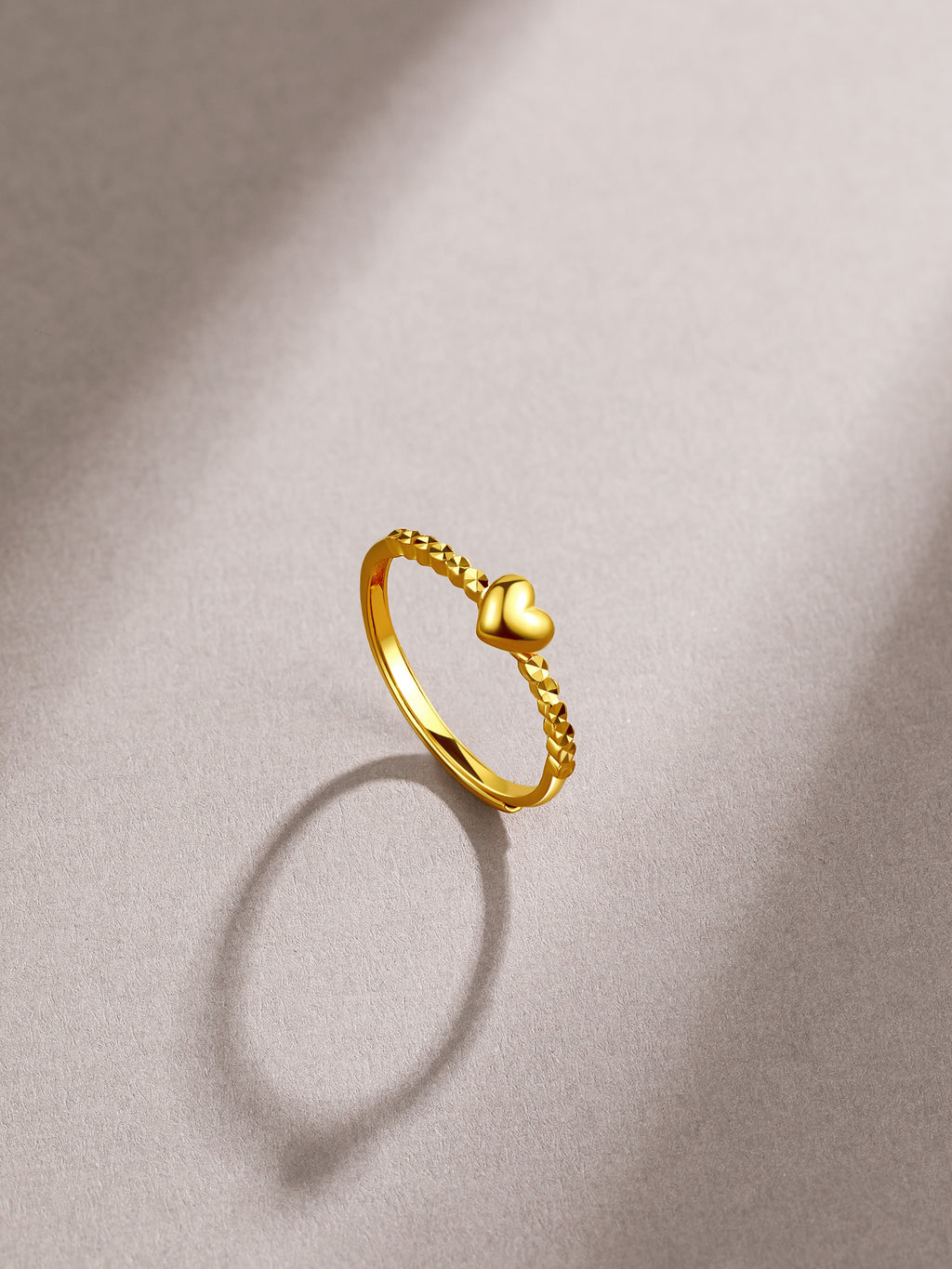 999 24K Gold Ring Heart 1.7-2.2g A018938
