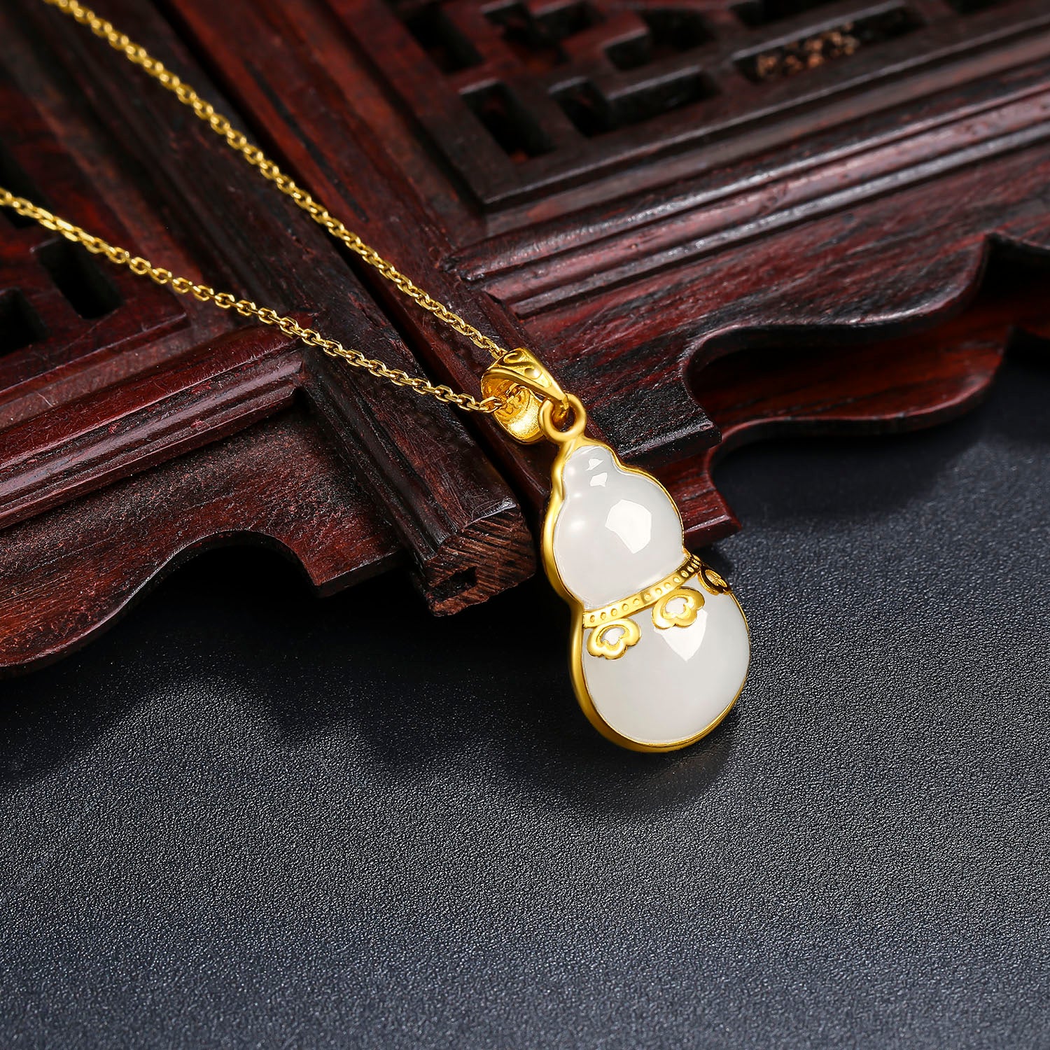   24K Gold Pendant   15*9*4.5mm         Gourd 0.6-0.8g AAYB046211
