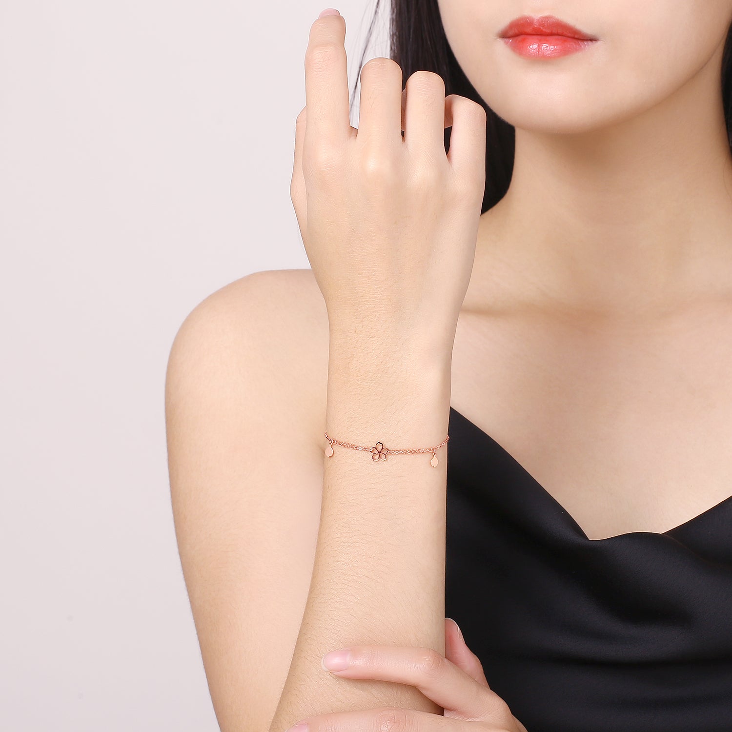   18K Rose Gold Chain Bracelet              Flower 0.95-1.35g C077936