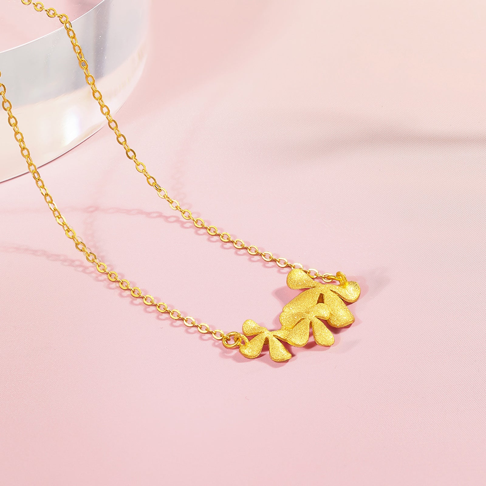 999 24K Gold Pendant Necklace Flower 3.85-4.15g A0611671