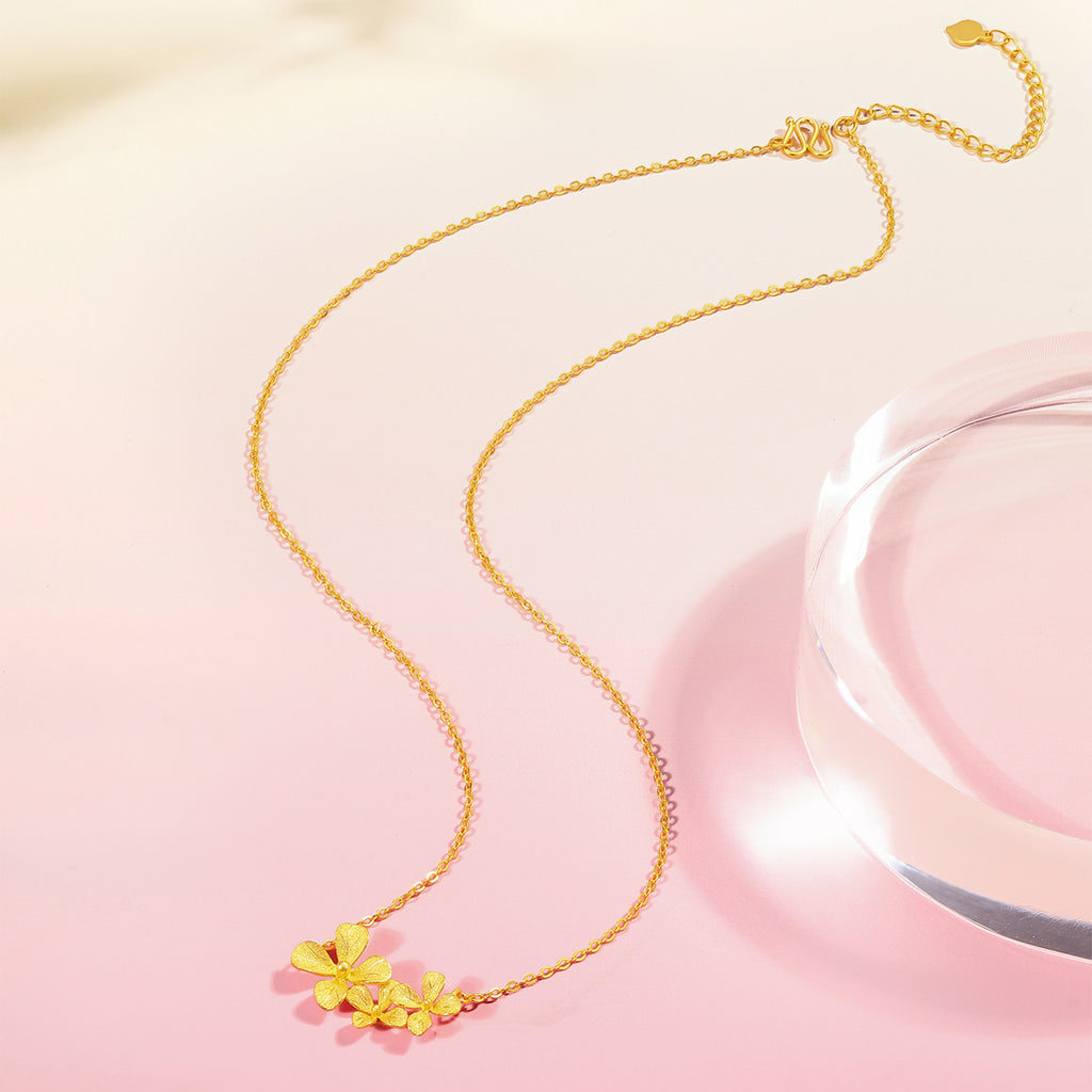 999 24K Gold Pendant Necklace Flower 3.85-4.15g A0611671