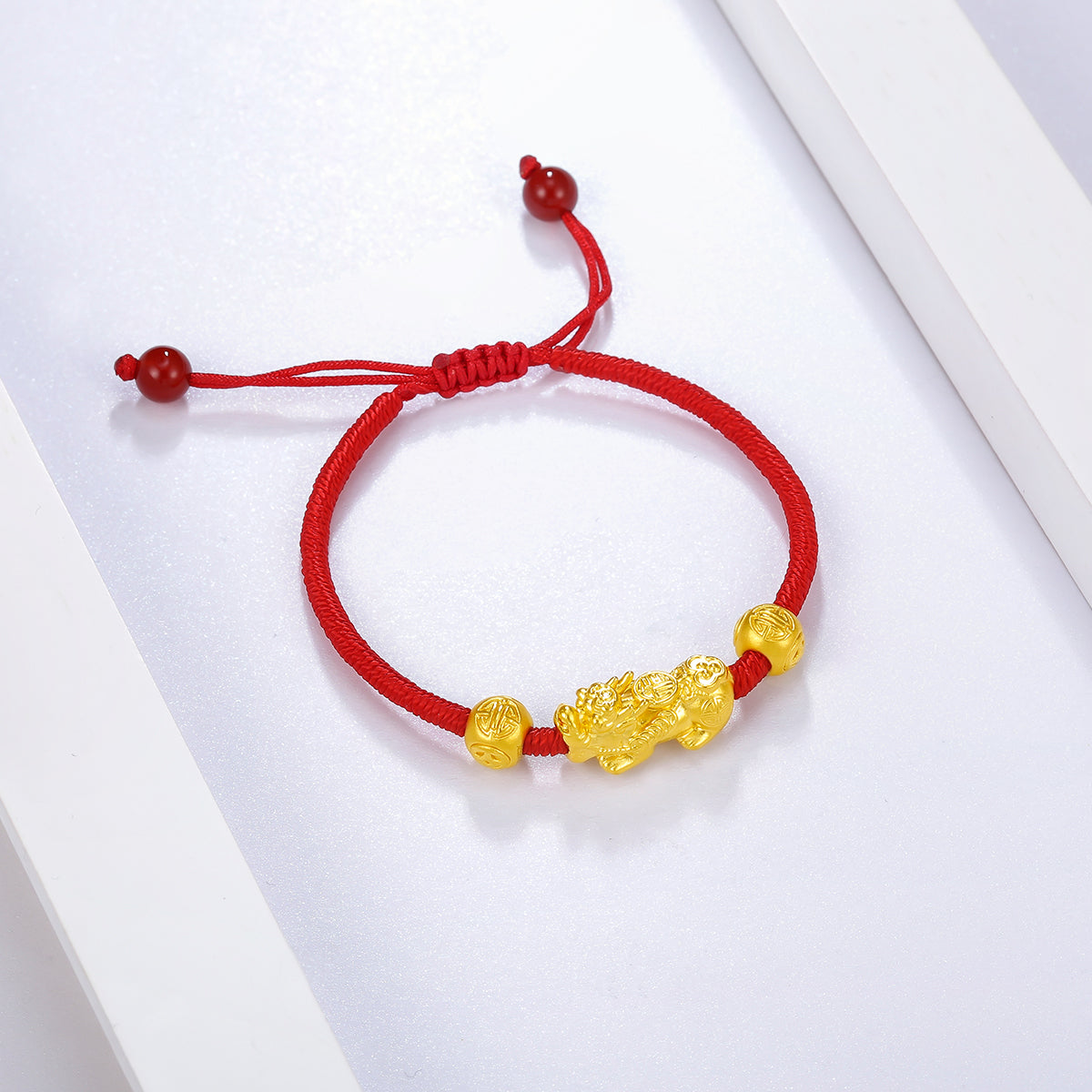   24K Gold String Bracelet              Pixiu 1.8-2.1g AD171272