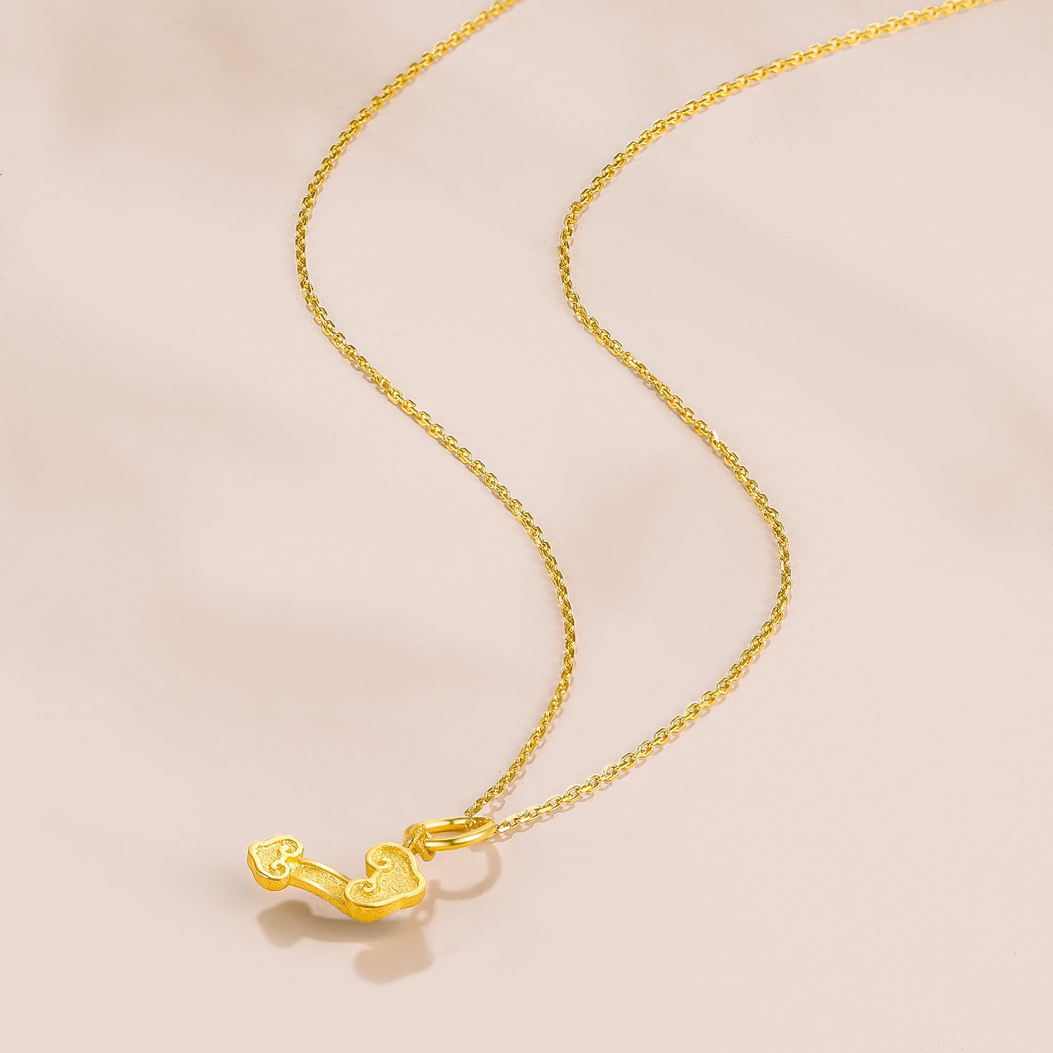 999 24K Gold Pendant              Ruyi 0.6-1g AA045283