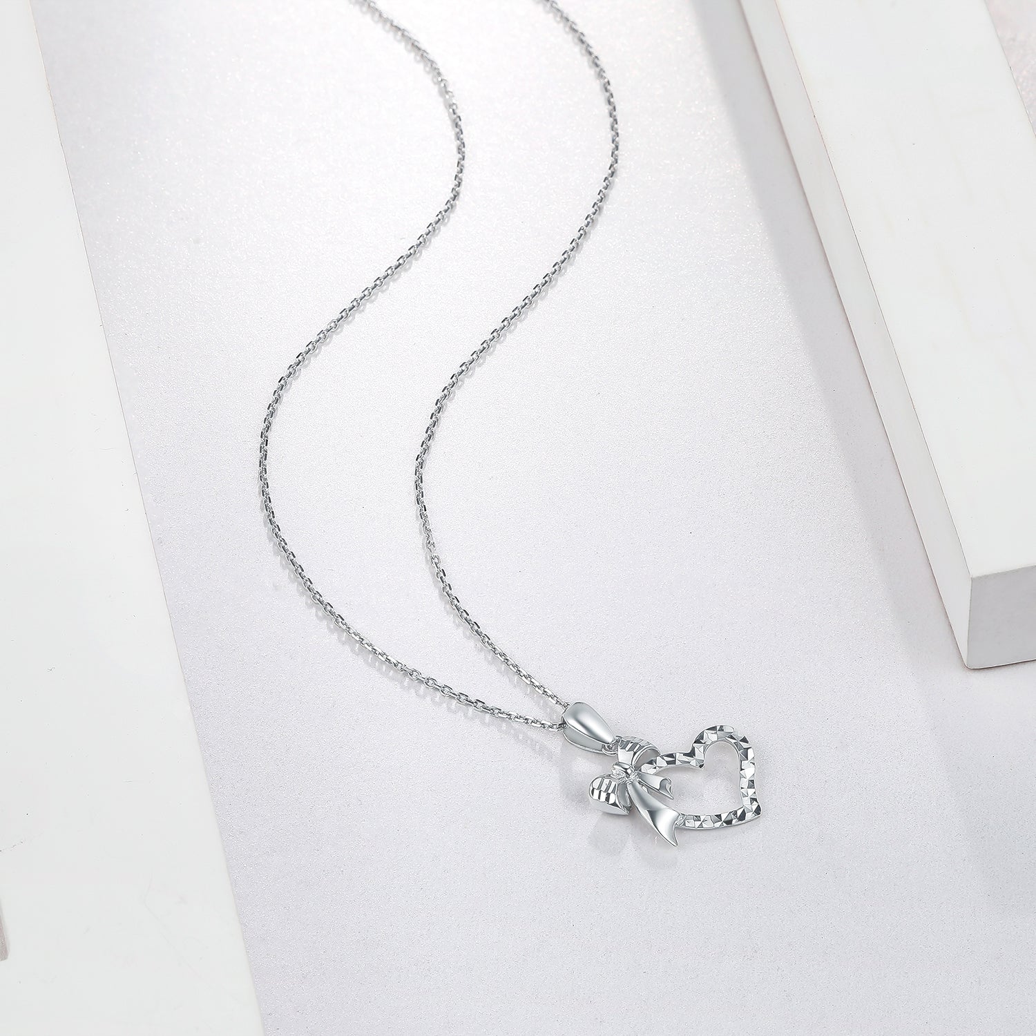 950 Platinum Pendant Heart 1.2-1.5g PT043976