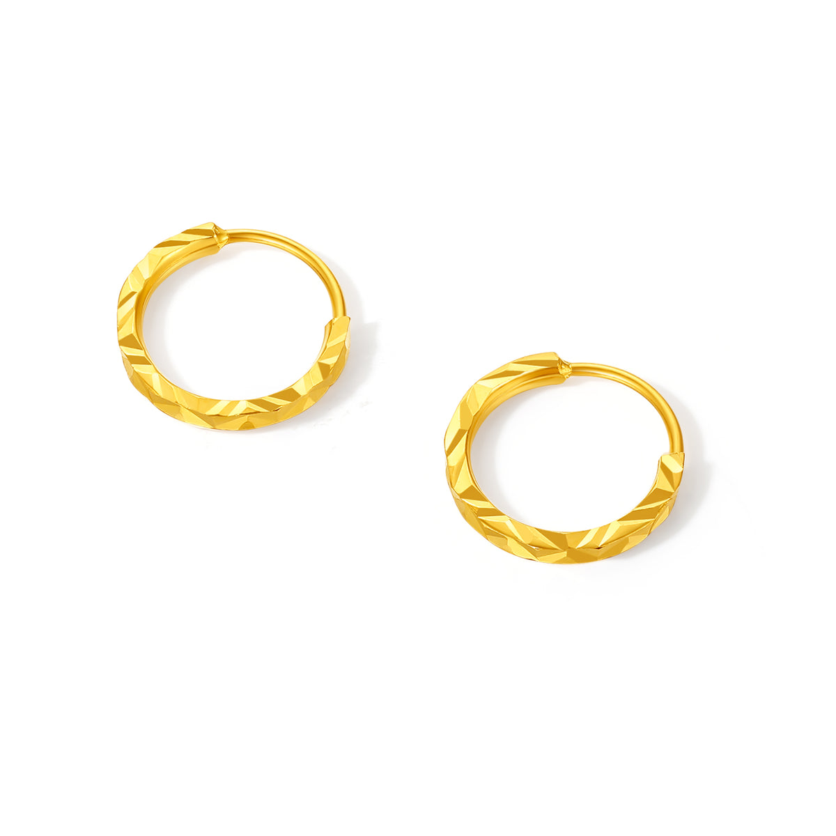 24K Gold Earrings Mobius strip 0.65-0.9g A0923990